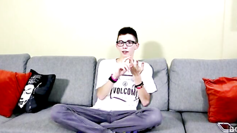Confident Teen Twink Cameron - Cameron Hilander
