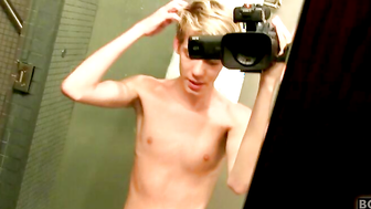 Solo Stroking With Tyler At Home - Tyler Thayer