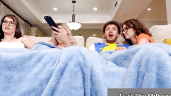 Nymphos Lexi Luna  Leana Lovings Wait For Chloe Surreal To Leave  Share Her Bfs Di 28