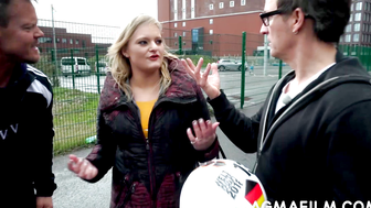 Chubby teen gets her first DP