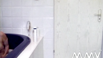 Trashy blondie enjoys pissing