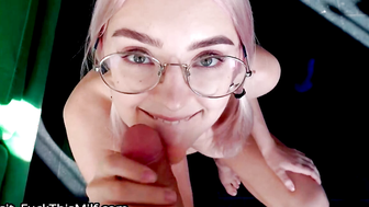 Eva Elfie fucked a fan on stream 15