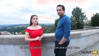 HUNT4K. Hunter offers cash for crazy sex with gentlemans daughter and he agrees