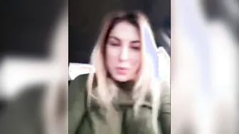 young blonde into the vehicle masturbating