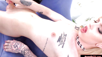 Fit trans babe Annabelle Lane jerks off