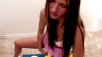 Simpson Twin Fingering and Masturbating Blowjob