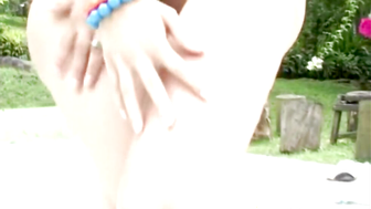 Selina 18 Duo Fingering Pussies