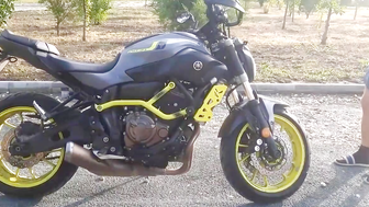 a client gives a massage with his motorcycle until he ejaculates sperm on the front