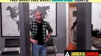 Caught in the Act  Whitney Wrights Sizzling Hookup with Airport Security Goes Viral