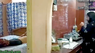 Desi Bhabhi ki Two Boys Homemade Threesome Chudai