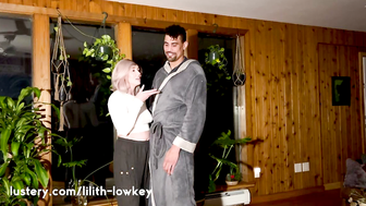 Sexy Amateur Size Queen Taking A Monster Cock - Lustery