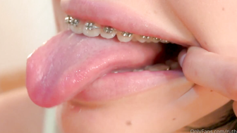 Ruth Lee Braceface Latina Juicy Lips Closeup Mouthplay OF 3 Min