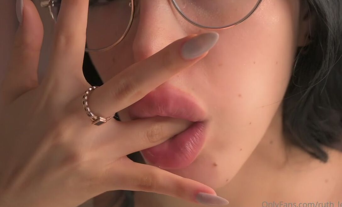 Ruth Lee Braceface Latina Slut Closeup Mouthplay OF 5 Min