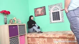 Strange porn video – Food inside exchange for bj