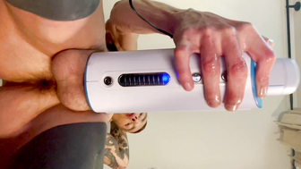 AutoBlow Ultra - Hoss Kado's new sex toy