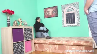 Food into exchange for head