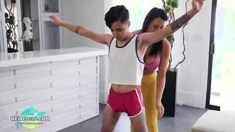 Hottie mom Training Young Fitness Member