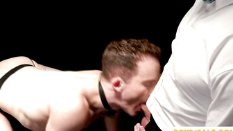 Twink Dylan Tides lets Master Ace Banner bang his ass