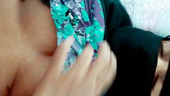 Girl fucked in Niqab