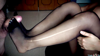 Lissie Belle_Aunt-Lissies-Pantyhose-Feet-CEI