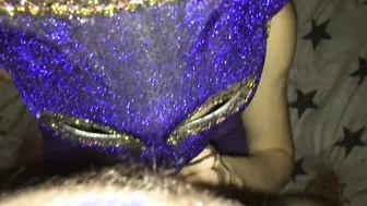 YOUNG KITTY BLOWS A FAT PENIS