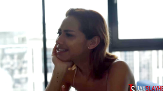 Veronika Leak Gets A Big Load Of cum On Her Face And Body - POV