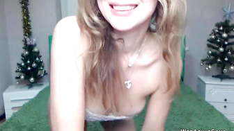 Beautiful amateur blonde flashes