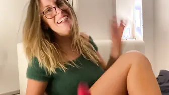 Squirtprincess give her Review on $400 Toy 