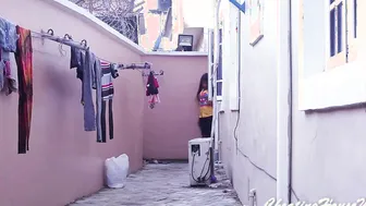 Dish installer and the house wifey have a quick outdoors nailed