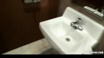 Beauty bikini-clad Hispanic tries anal sex inside a outdoors toilet