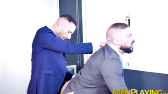 Secretary Gustavo Cruz sucked dick and banged the hairy ass of Marco Napoli