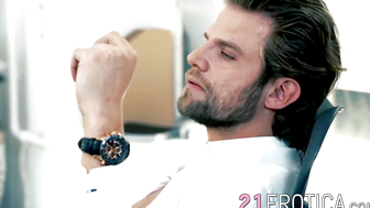 Bearded Vince Karter and Brunette Alyssa Reece were satisfied in their intense anal f