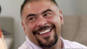 Big dude Draven Navarro gets dominated by pretty tranny Eva Maxim