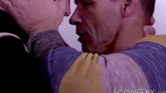 Hung adult Rodney Steele loved it when his cock is inside my juicy butt