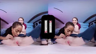THE LAST OF US Ellie and Riley FFM Three-Way into VR XXX Parody
