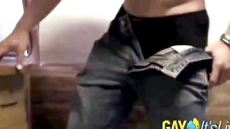 Beefy Asian camboy posing nude