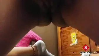She Slips the Deodorant on her Twat and has an Orgasm