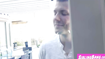 Pizza delivery guy surrenders his erect pepperoni for me and my stepsis Norah Nova to
