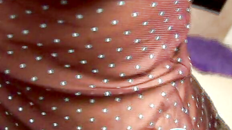 Cute camgirl works her sexy ass