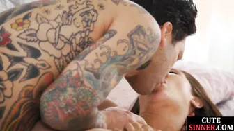 Smalltits dark hair sexy gets her muff stuffed