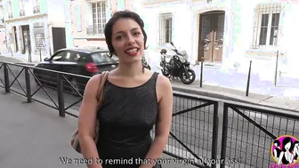 Slutty Zoé tries anal for the very first time