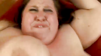 BBW Jelli Bean Sucking Off a Cock