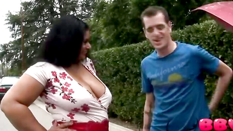 Delilah Black Works Her Sexy BBW Ass