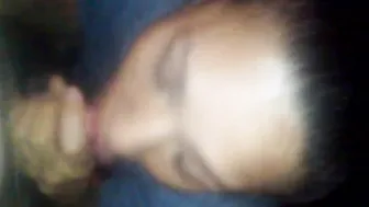 StickySlut : sucking off penis for my third drink