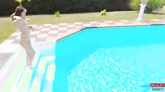 Seducing The Poolboy inside point of view