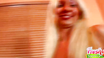Luci Diamond Likes Blowjobs