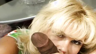 Gigantic booty Zarina big black cock oral sex