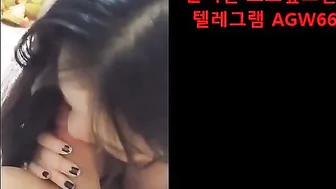 Adorable oral sex Korean chick
