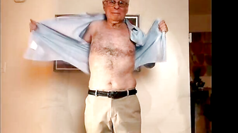 Jaxson20 Stripping on Webcam
