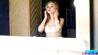 Naughty Teen ScarlettGreer Teasing